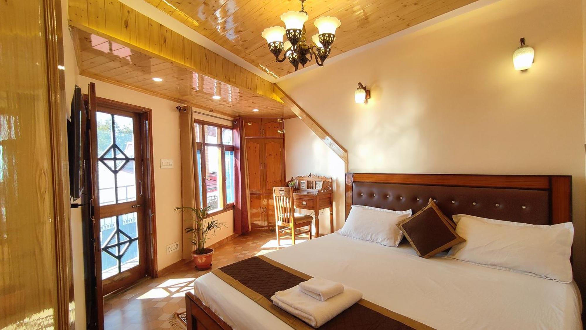 Vintage Woods Inn Shimla Eksteriør bilde