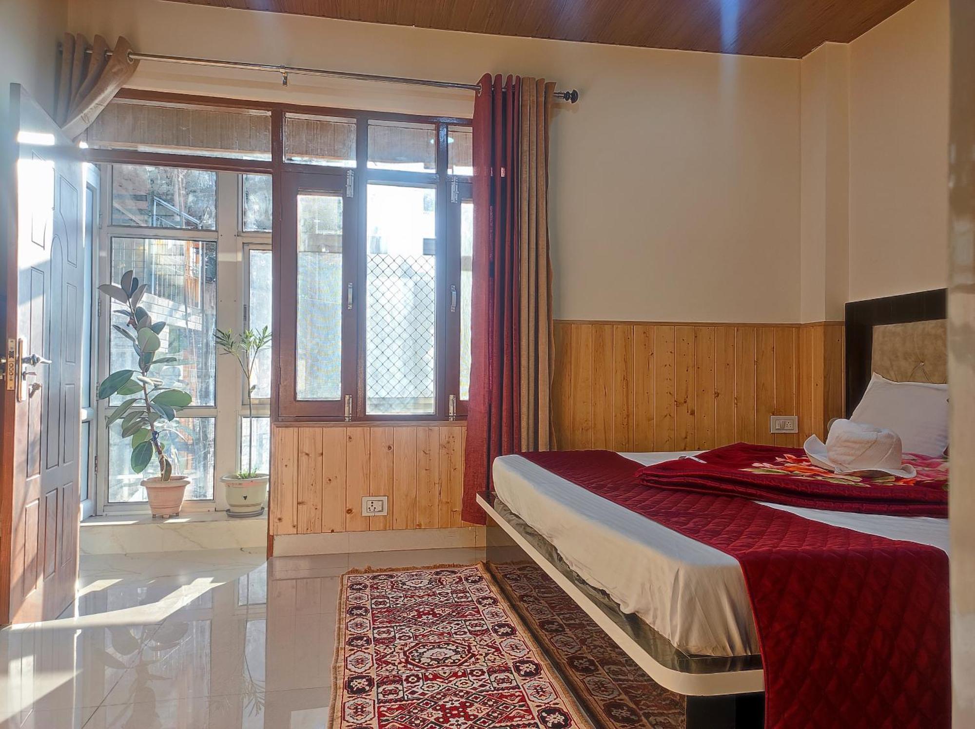 Vintage Woods Inn Shimla Eksteriør bilde